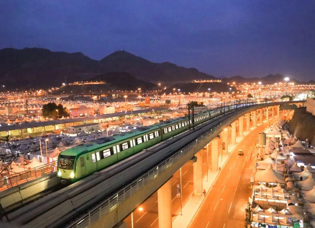 中國(guó)中車成功拿下沙特單軌項(xiàng)目，跨國(guó)合作里程碑及未來(lái)展望