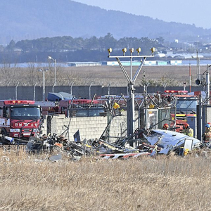 韓國(guó)某機(jī)場(chǎng)客機(jī)起火事故深度分析與反思