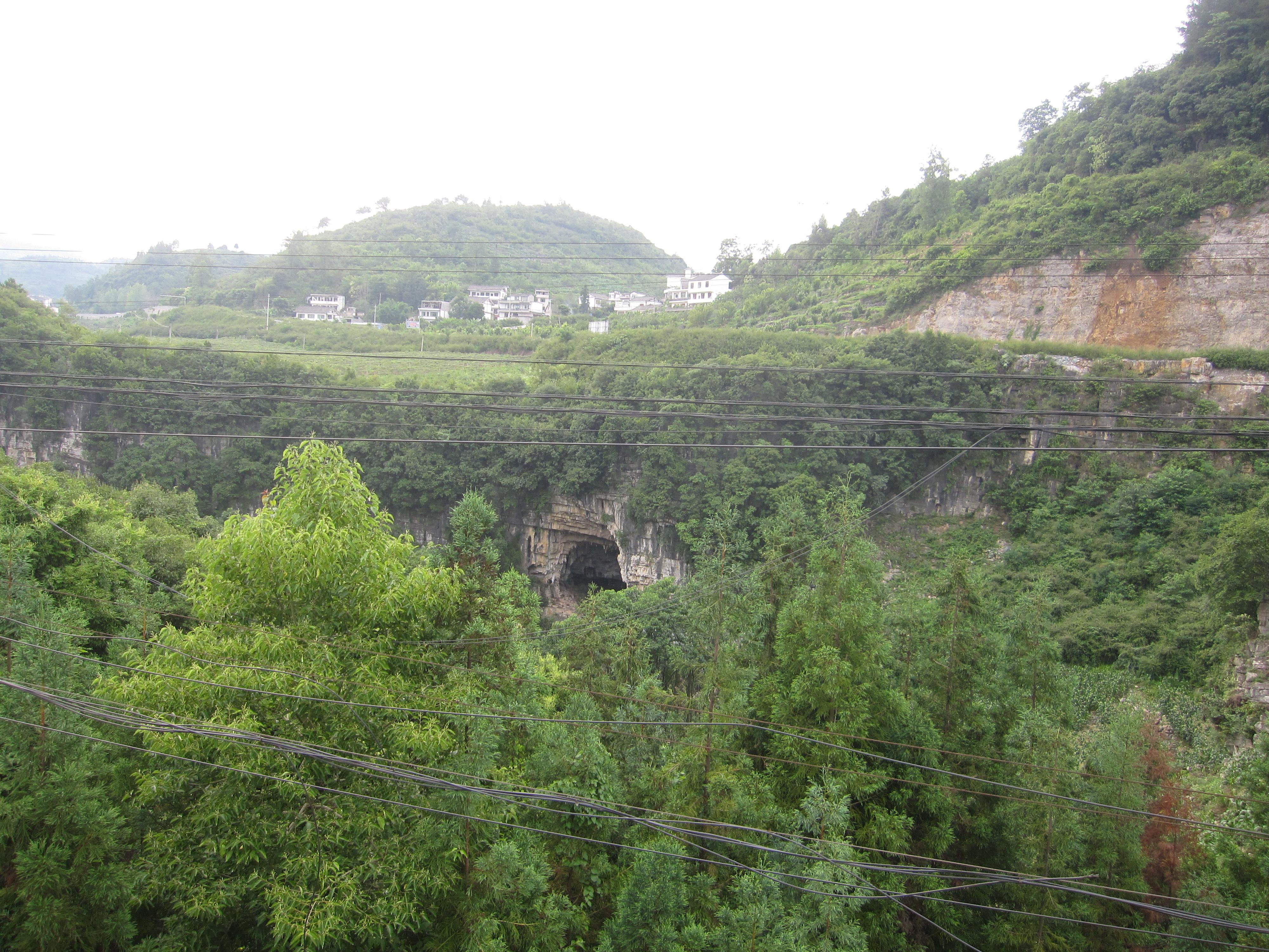 貴州織金洞冬季燈光溶洞探秘，新旅游寵兒的誕生之地