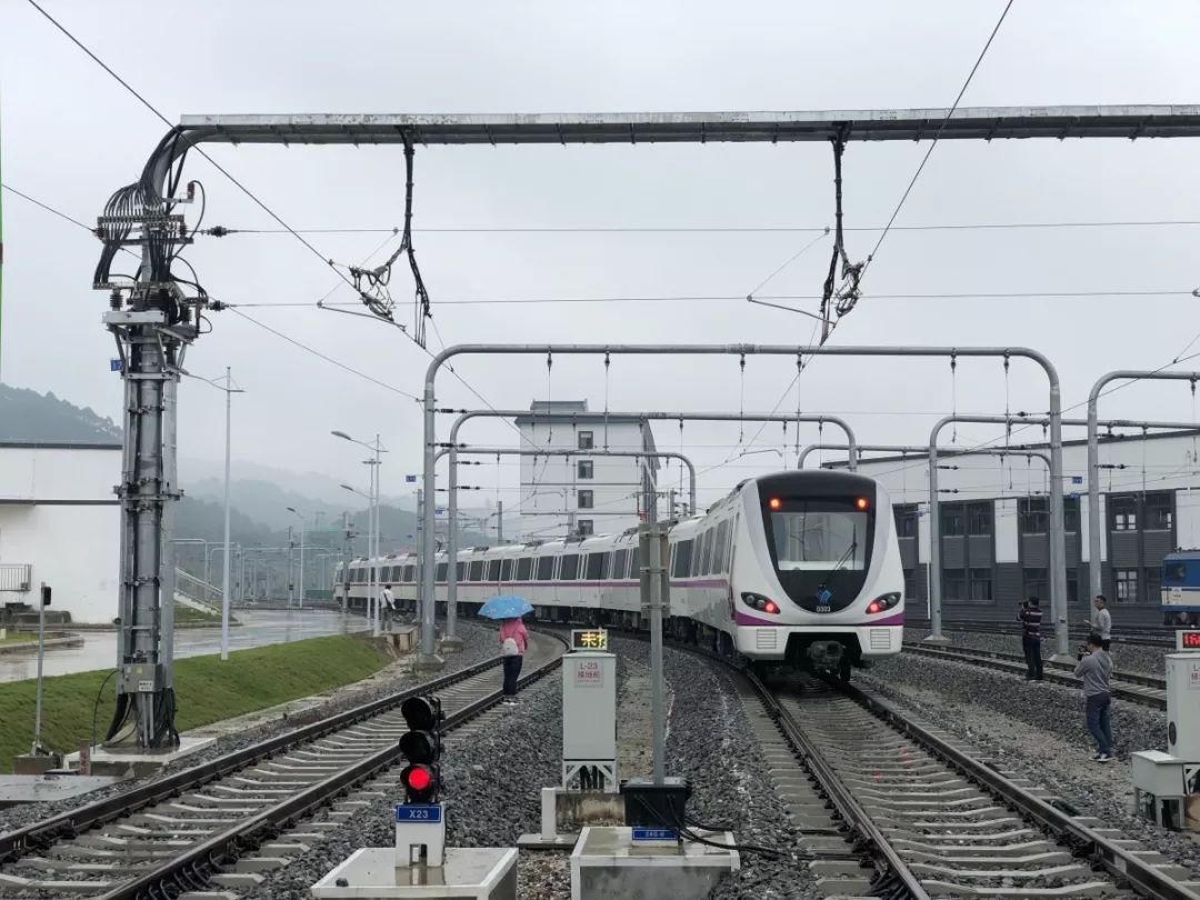 空軌列車試驗運行重塑地面交通界限