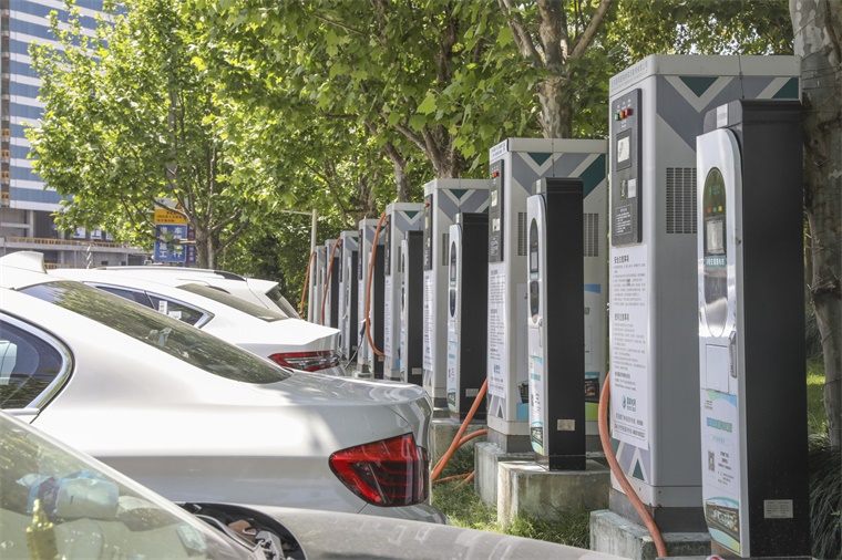 新能源電動車充電站融入社區(qū)路徑及前景展望