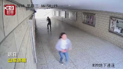 警方通报男子偷拍未成年女孩事件，警示社会，呼吁正义行动